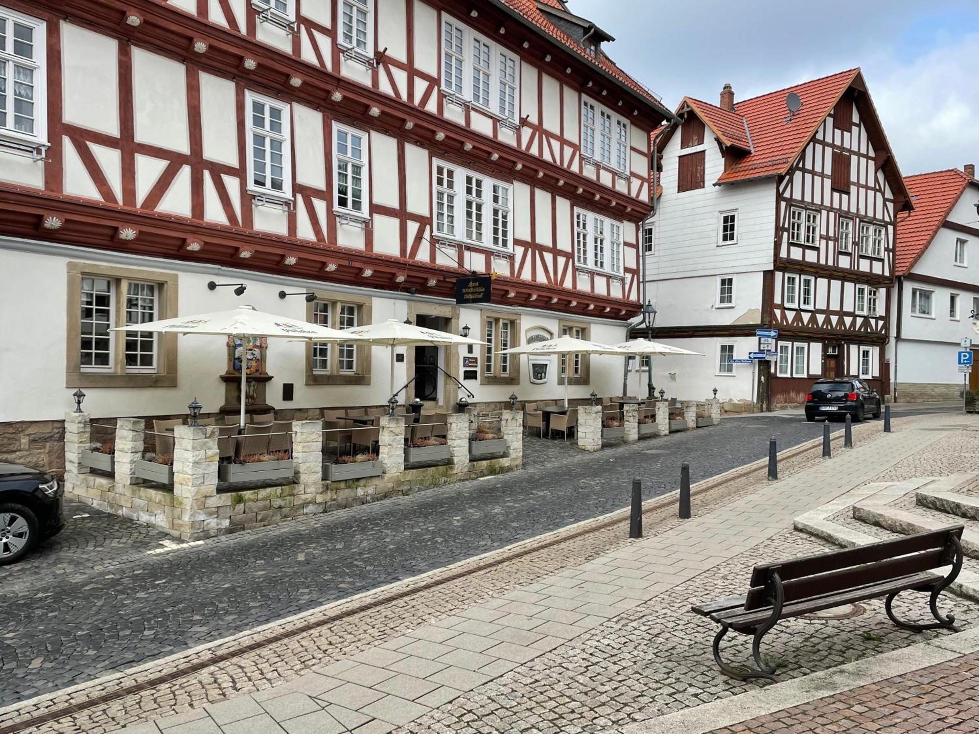 Altes Rathaus Hotel-Restaurant-Cafe Wolfhagen Exterior foto