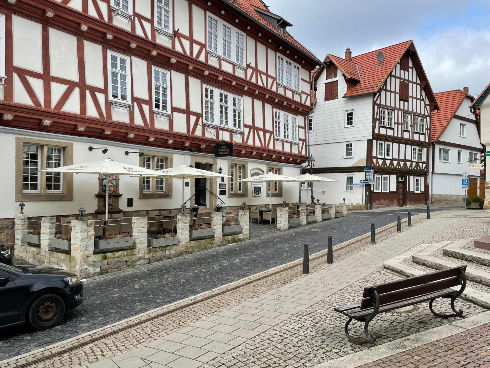Altes Rathaus Hotel-Restaurant-Cafe Wolfhagen Exterior foto
